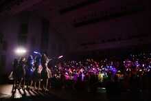「『WE ARE NOTALL TOUR 2022～みんな笑って！はい、チーズ！～』TOUR FINAL!!  」の様子。