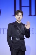 VERNON (c)PLEDIS Entertainment