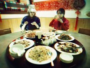 chelmico「O・La」MVより。