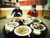 chelmico「O・La」MVより。