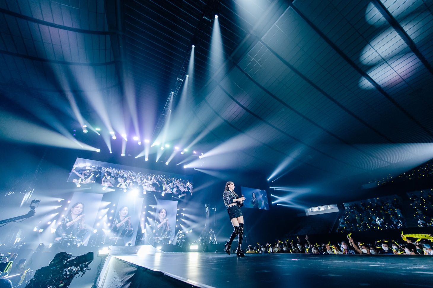 人気画像10位は「BoA、日本デビュー20周年ライブで30曲熱唱『私、日本に来てよかった』東方神起YUNHOも駆け付ける」より、「BoA 20th Anniversary Special Live -The Greatest-」の様子。（写真提供：エイベックス）