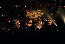 「Haze春のチャレンジ1年生ツアー東名阪」東京・LIQUIDROOM公演の様子。（Photo by Jumpei Yamada）