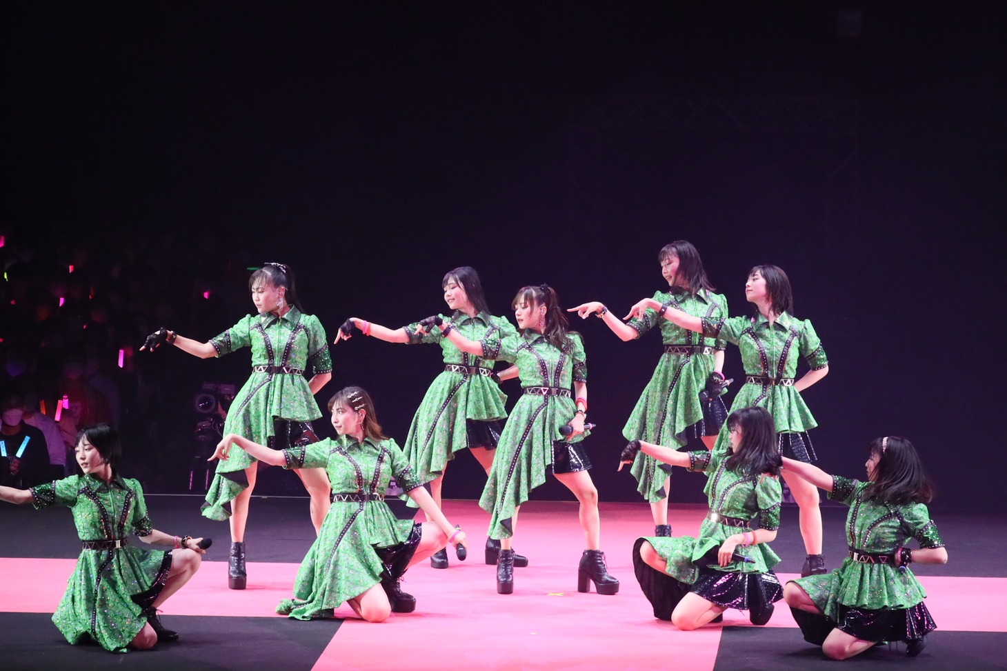 「Juice=Juice CONCERT TOUR ～terzo～ FINAL 稲場愛香卒業スペシャル」の様子。