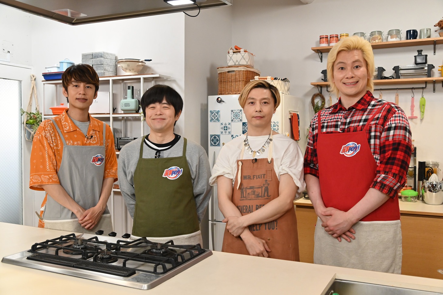 左から中丸雄一（KAT-TUN）、バカリズム、堂本剛（KinKi Kids）、カズレーザー（メイプル超合金）。(c)テレビ朝日系