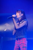 青山菜花（撮影：塩崎亨）