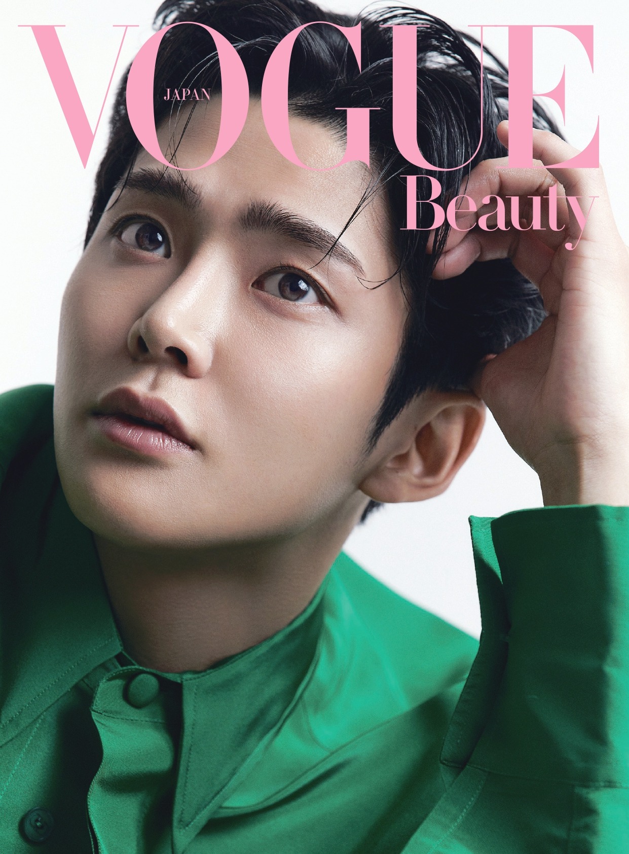 「VOGUE JAPAN」7月号より。