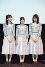 左から金村美玖、河田陽菜、上村ひなの。