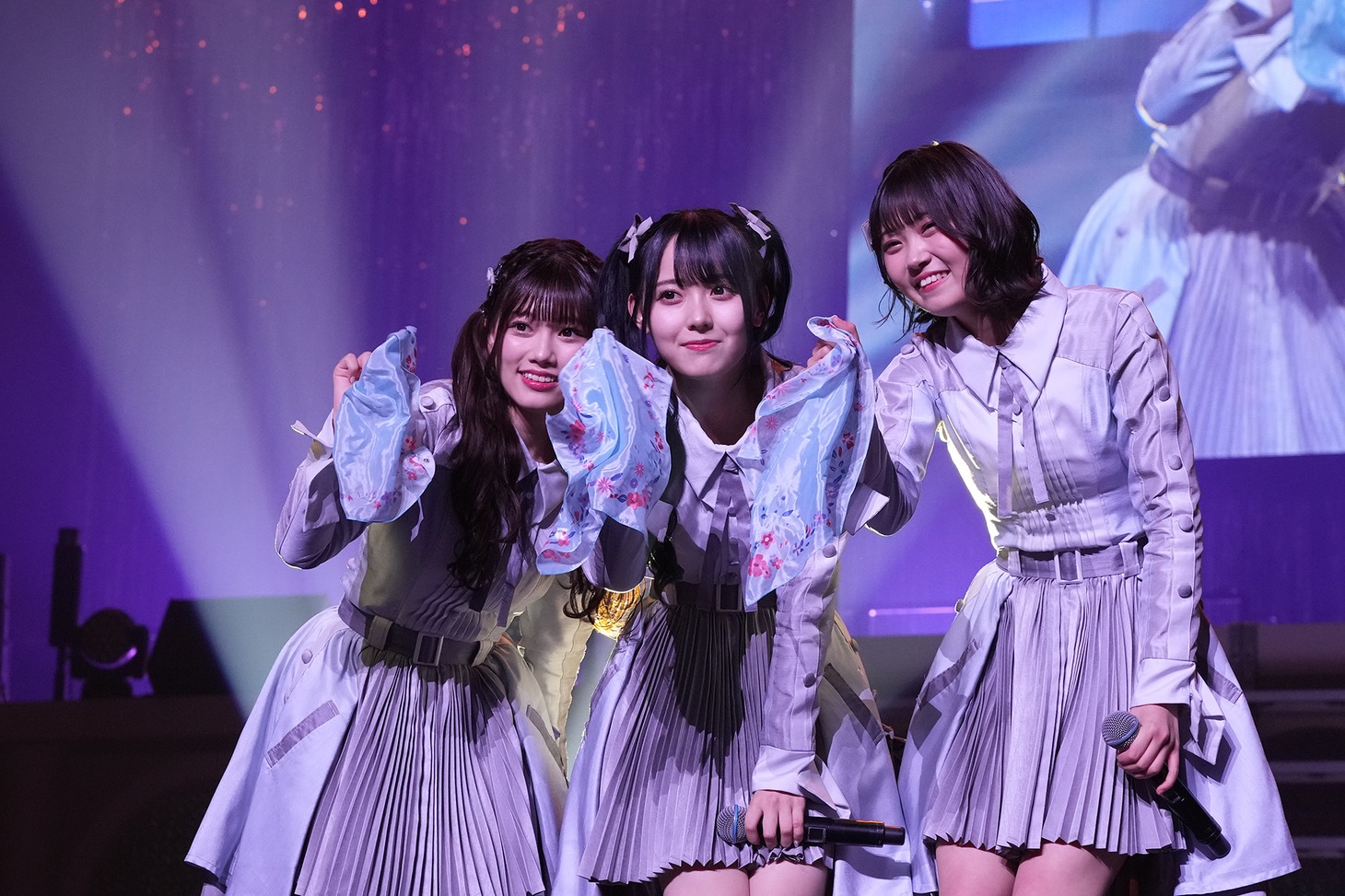 シュークリームロケッツ「君のAchoo!」のパフォーマンスの様子。（提供：ラストアイドル制作委員会）