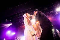 左から大森靖子、浅見北斗（Have a Nice Day!）。（Photo by Masayo）