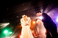 左から大森靖子、浅見北斗（Have a Nice Day!）。（Photo by Masayo）