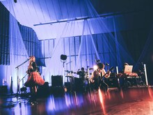 GLIM SPANKY（撮影：上飯坂一）