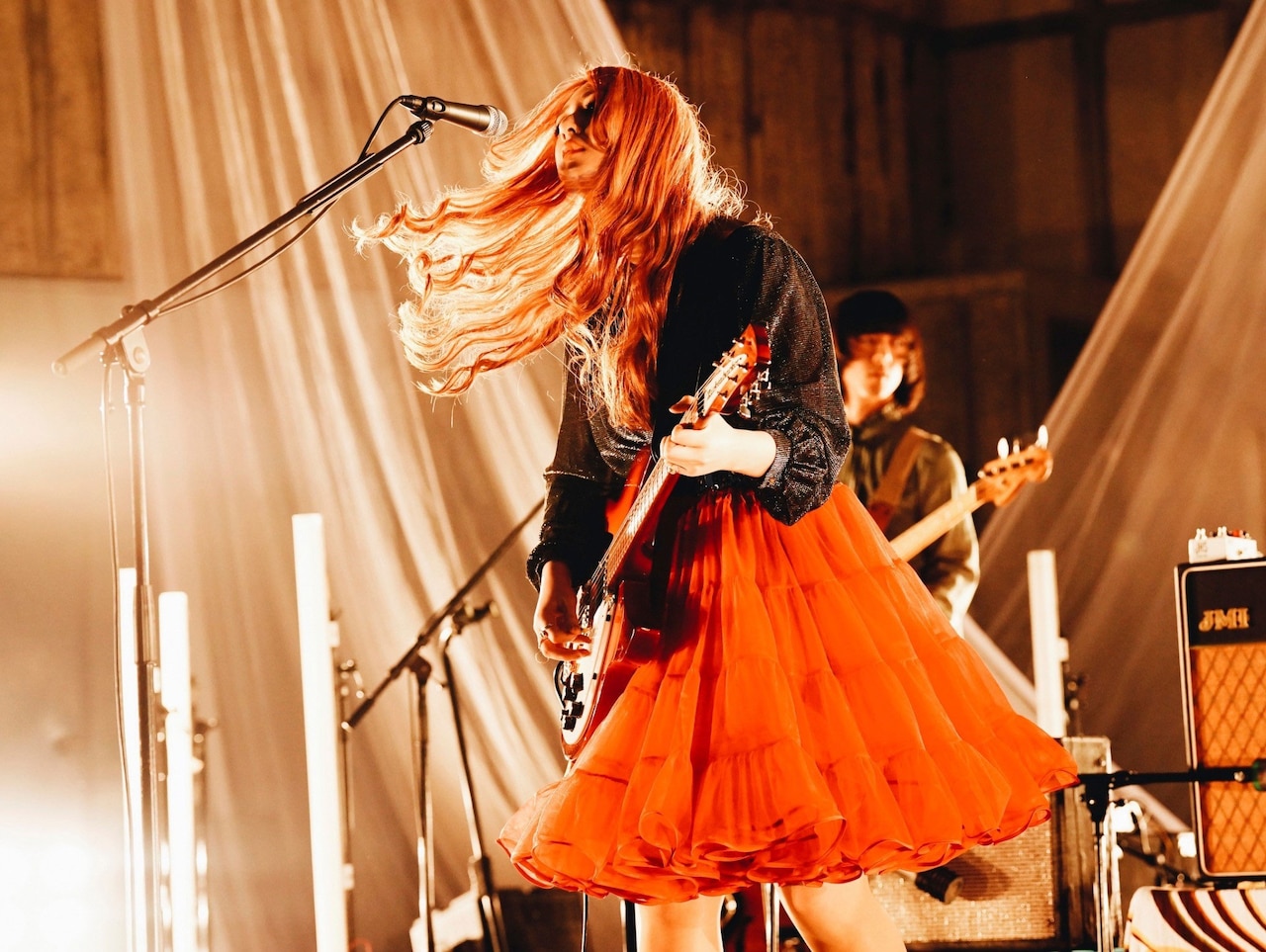 GLIM SPANKY 松尾レミ　ピック GLIM SPANKYの松尾レミがデビュー初期から愛用するギブソンの