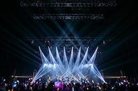 「虹色の飛行少女SPライブ」の様子。