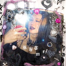 valknee「BET ME!」配信ジャケット