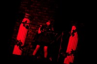 鈴木愛奈「Aina Suzuki 2nd Live Tour Belle révolte -Invitation to Conquest-」神奈川・パシフィコ横浜 国立大ホール公演の様子。