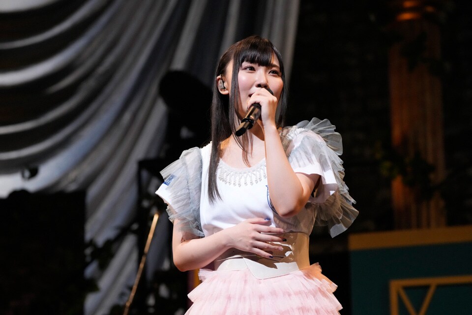 鈴木愛奈の2ndライブツアー終幕、磨きのかかった表現力でファン魅了