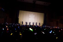 「EMPiRE DOPE MAGiC TOUR」最終公演より。