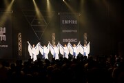 「EMPiRE DOPE MAGiC TOUR」最終公演より。