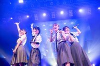 #2i2（「#HASHTAG NIGHT VOL.2 制服公演」出演時の様子）