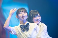 #ババババンビの近藤沙瑛子（左）と宇咲（右）。