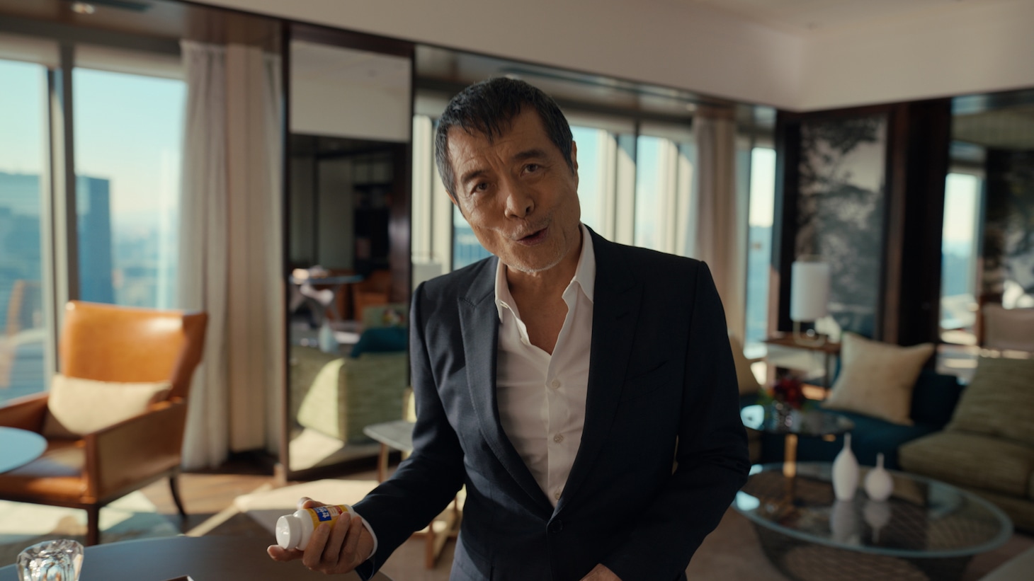 テレビCM「セサミン 出発」編より。