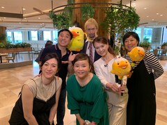 華原朋美「今日だけは“食”いっちゃおうかな」と阪神梅田本店を食べ尽くす