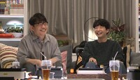 左から飯尾和樹（ずん）、星野源 (c)TBS