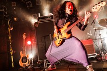 マジル声児（B, Cho）（撮影：森好弘）