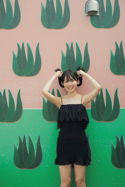 乃木坂46賀喜遥香1stソロ写真集「まっさら」より。（撮影：菊地泰久）