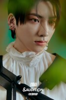 YUMA (c)HYBE LABELS JAPAN