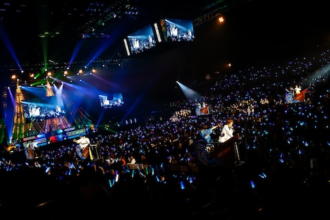 BUDDiiSの横浜武道館ワンマンの様子。