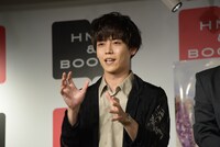 「悪魔の子って言われます」と説明する6月6日生まれの岩岡徹。