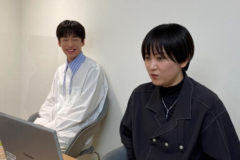 オンライン会見の様子。（写真提供：NHK）