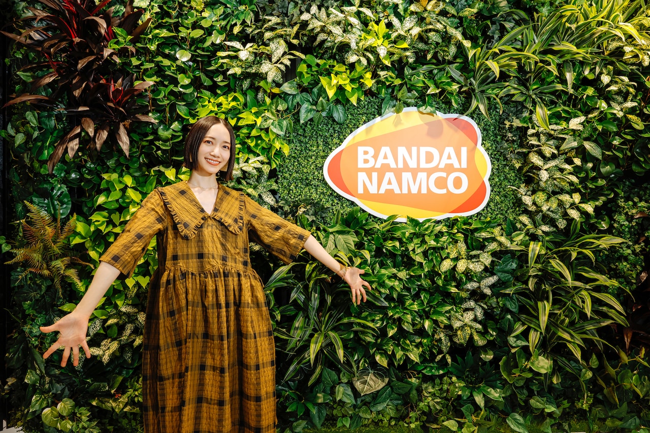 旧コーポレートロゴマークとのっちさん。