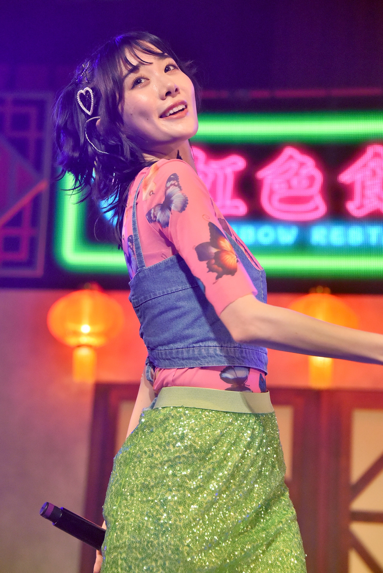 鶴見萌