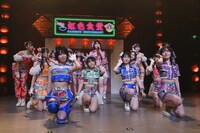 夏曲「キミは夏のレインボー！」を初披露する虹のコンキスタドール。