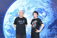 左から植松伸夫、祖堅正慶（G, Vo）。