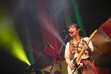 眉村ちあき「CHIAKI MAYUMURA Tour "ima"」東京・Zepp Haneda（TOKYO）公演の様子。