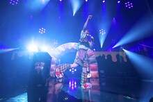 眉村ちあき「CHIAKI MAYUMURA Tour "ima"」東京・Zepp Haneda（TOKYO）公演の様子。