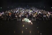 眉村ちあき「CHIAKI MAYUMURA Tour "ima"」東京・Zepp Haneda（TOKYO）公演で撮影された記念写真。