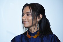 アヴちゃん（女王蜂）