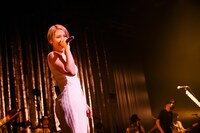 阿部真央（撮影：上山陽介）