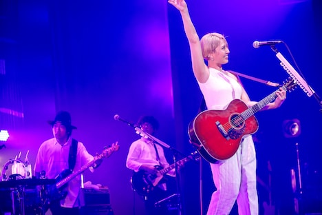 阿部真央(撮影:上山陽介)