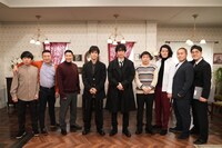 「新しいカギ2時間SP」より、コント「シャーロック・アホームズ原作 バスカヴィル家の犬たち」出演者。(c)フジテレビ