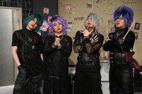 コント「ヴィジュアル系の日常」より。(c)フジテレビ