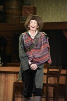 笑いが止まらない長妻怜央。