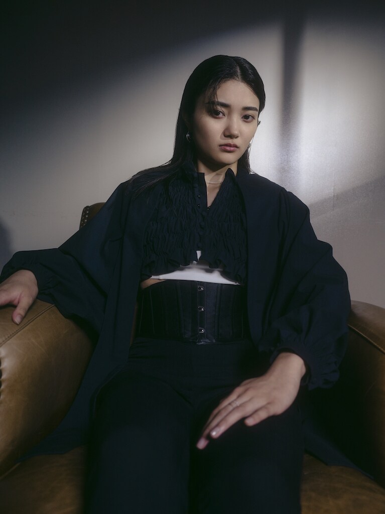 由薫、メジャーデビュー曲を携え初のインストアライブ開催