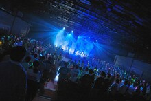 「SUPER☆GiRLS 12th Anniversary Live～叶えたいSuccess Story～」より。（写真提供：avex）