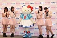 左から河西結心、八木栞、ハローキティ、福田真琳、豫風瑠乃。