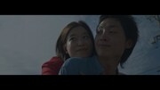 安田レイ「each day each night」ミュージックビデオより。